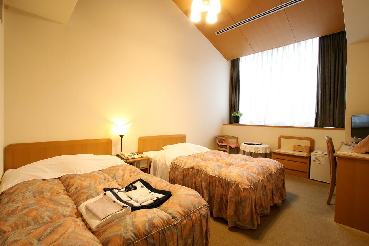 โฮเต็ล เซอิรา ชิมันโตะ Hotel ภายนอก รูปภาพ